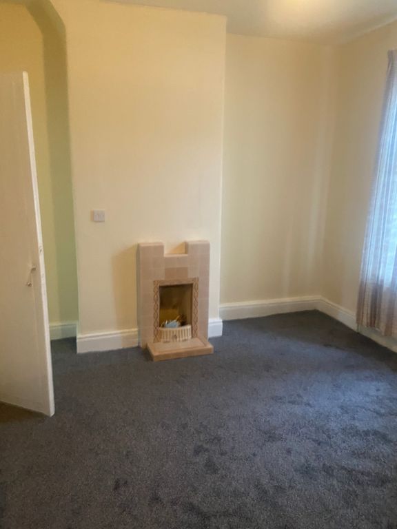 2 bed terraced house to rent in Claremont Street, Colne BB8, £600 pcm