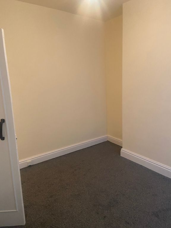 2 bed terraced house to rent in Claremont Street, Colne BB8, £600 pcm