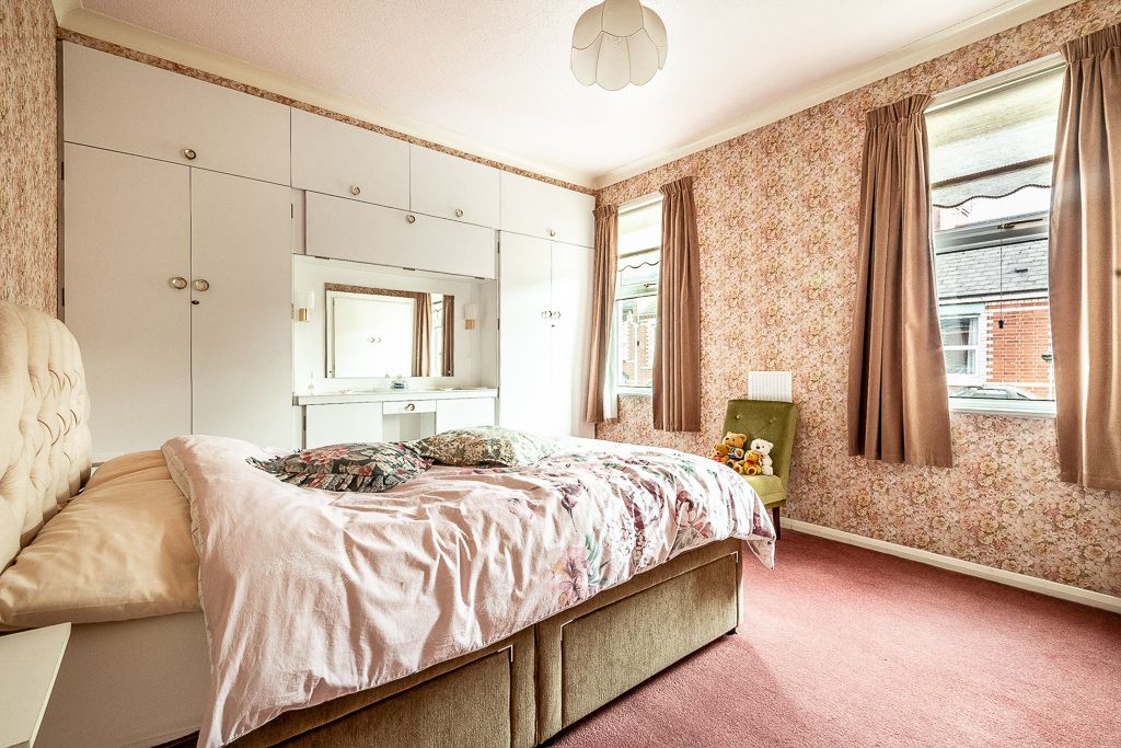2 bed terraced house for sale in Baker Street, Exeter EX2, £299,000