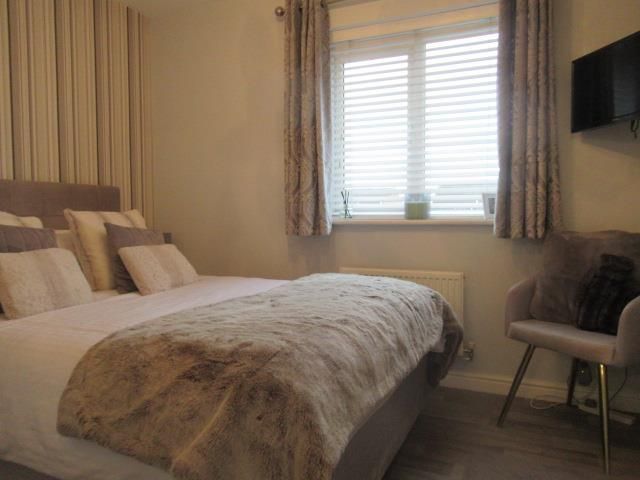 2 bed semi-detached house to rent in Brunswick Crescent, Sherburn In Elmet, Leeds LS25, £975 pcm