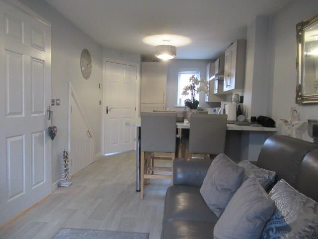 2 bed semi-detached house to rent in Brunswick Crescent, Sherburn In Elmet, Leeds LS25, £975 pcm