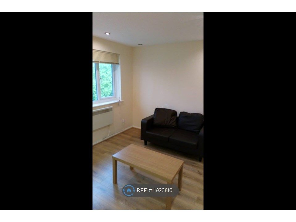 1 bed flat to rent in Scottwell Drive, Colindale NW9, £1,300 pcm