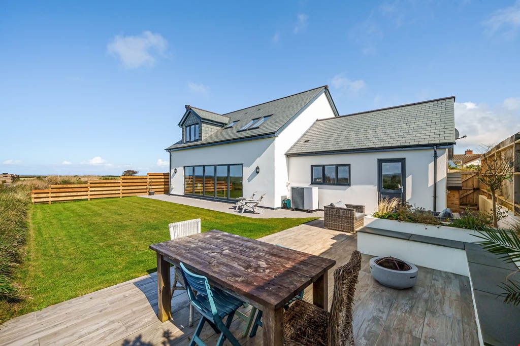 4 bed detached house for sale in Cubert, Newquay, Cornwall TR8, £930,000