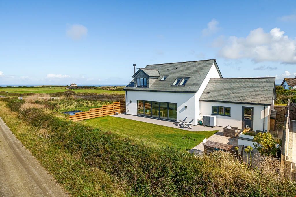 4 bed detached house for sale in Cubert, Newquay, Cornwall TR8, £930,000