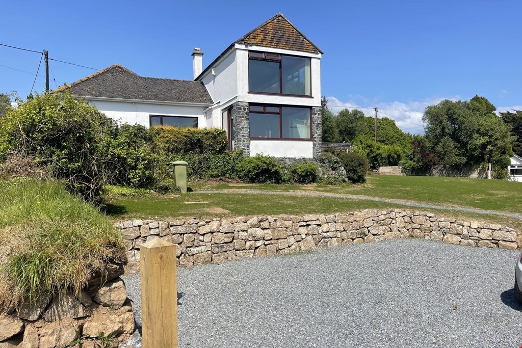 5 bed detached house for sale in Gillan Cove, Nr. Manaccan, Helston TR12, £900,000