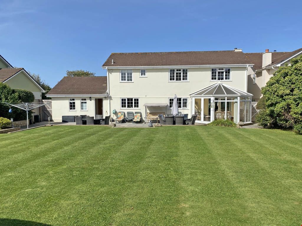 4 bed detached house for sale in Threemilestone, Truro, Cornwall TR3, £795,000