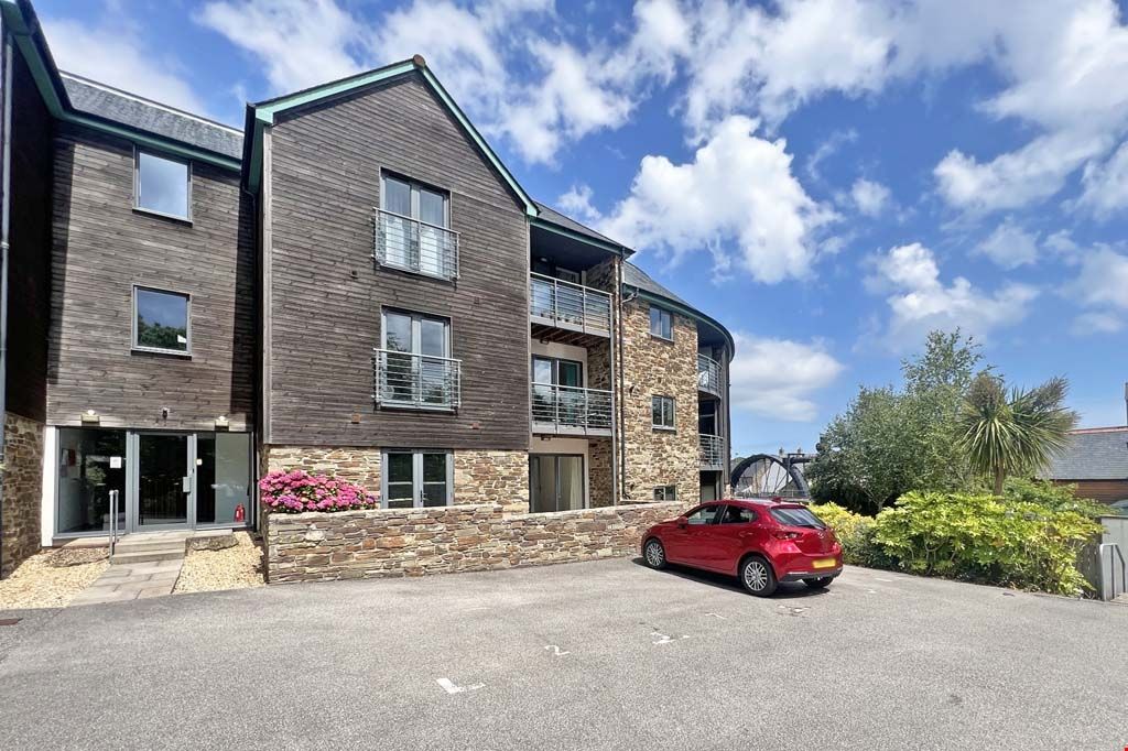 2 bed flat for sale in Charlestown Road, Charlestown, St. Austell PL25, £295,000