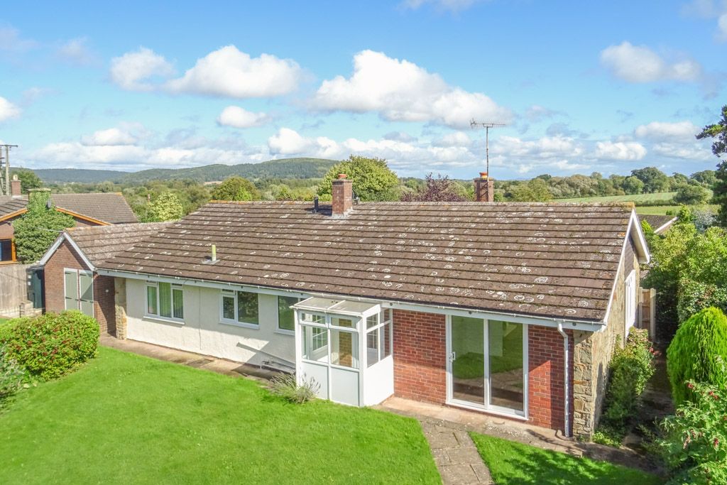 3 bed detached bungalow for sale in Canon Rise, Bishopstone, Herefordshire HR4, £389,000