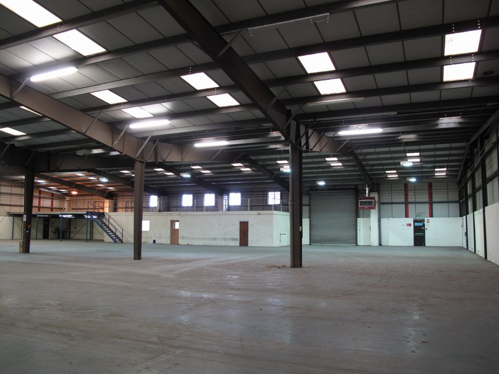 Warehouse to let in Narrowboat Way, Dudley DY2, Non quoting