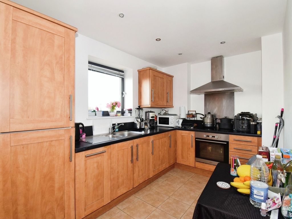 2 bed flat for sale in Bath Lane, Leicester, Leicestershire LE3, £190,000