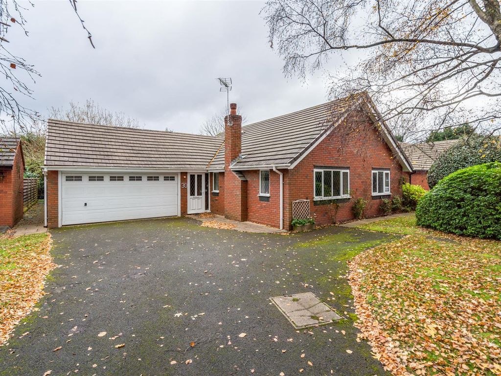 2 bed detached bungalow for sale in Queen Eleanors Drive, Knowle, Solihull B93, £800,000