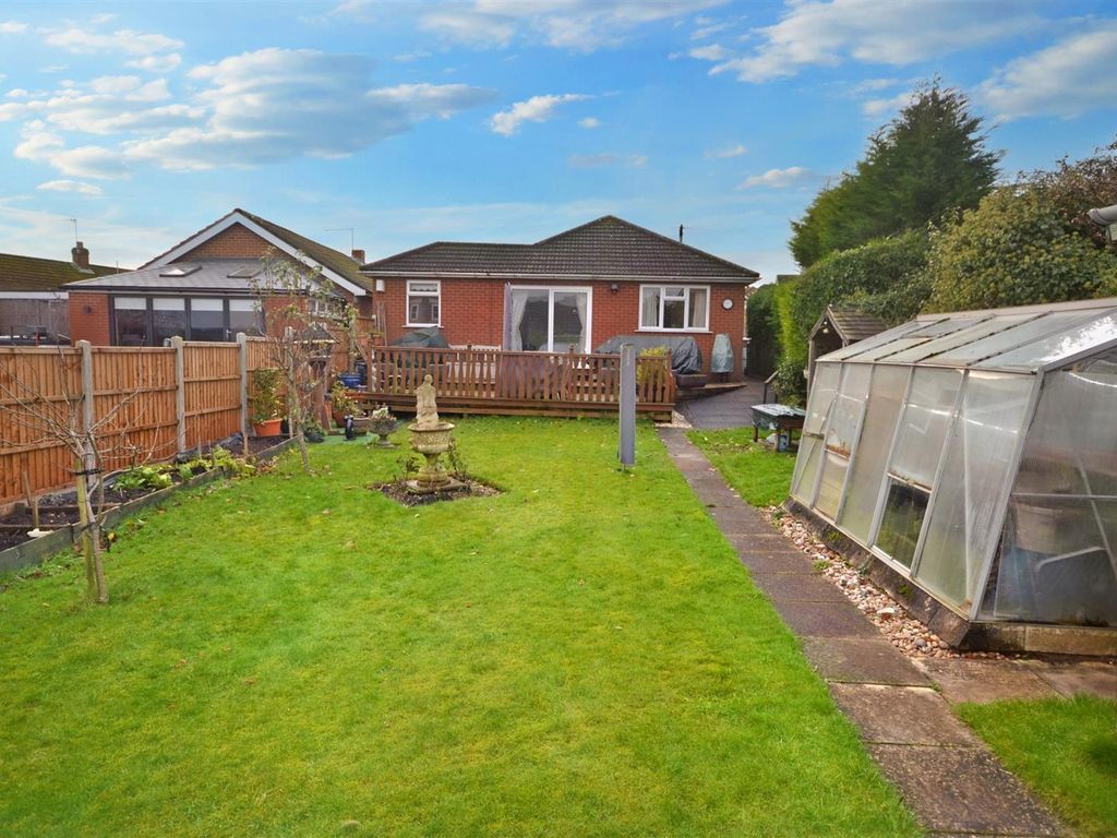 3 bed detached bungalow for sale in Copeland Avenue, Tittensor, Stoke-On-Trent ST12, £325,000