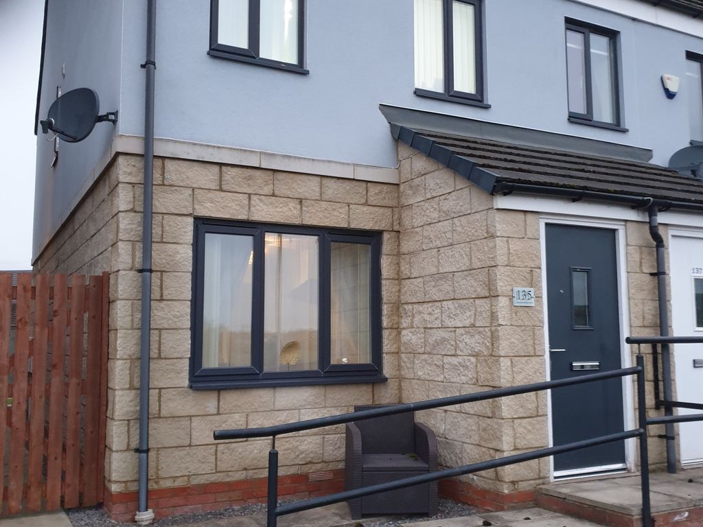 3 bed town house to rent in Derwent Water Drive, Blaydon-On-Tyne NE21, £925 pcm