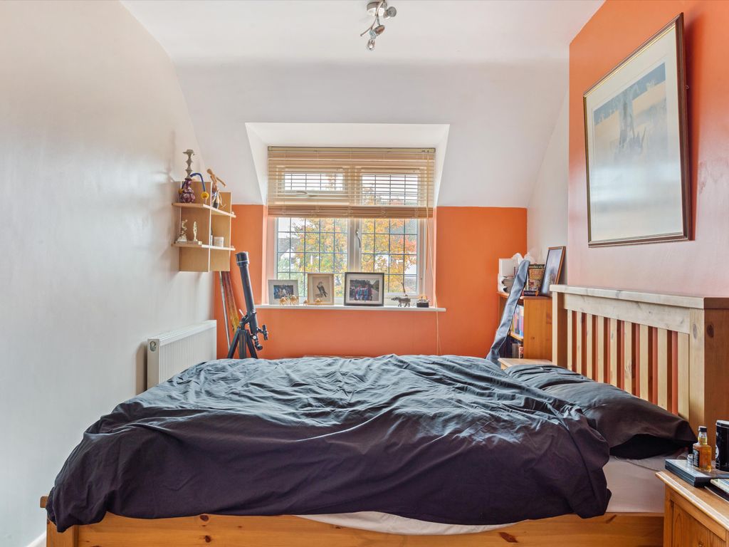 5 bed detached house for sale in Avon Crescent, Stratford-Upon-Avon, Warwickshire CV37, £995,000