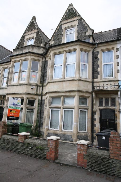 2 bed shared accommodation to rent in 24, Flat 1 Malborough Road, Penylan, Cardiff CF23, £1,000 pcm