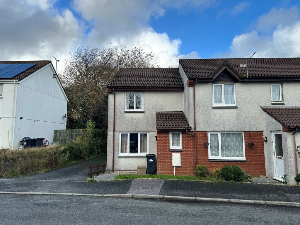 2 bed end terrace house for sale in Springfield Close, St. Austell, Cornwall PL25, £210,000