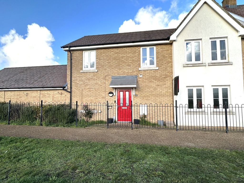 2 bed detached house for sale in Mercury Lane, Biggleswade SG18, £240,000