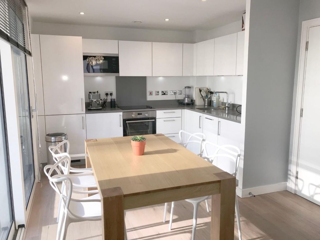 2 bed flat for sale in Roseberry Place, Dalston Square, London E8, £575,000