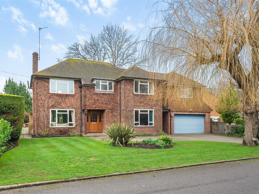 6 bed detached house for sale in Hooke Road, East Horsley, Leatherhead KT24, £1,750,000