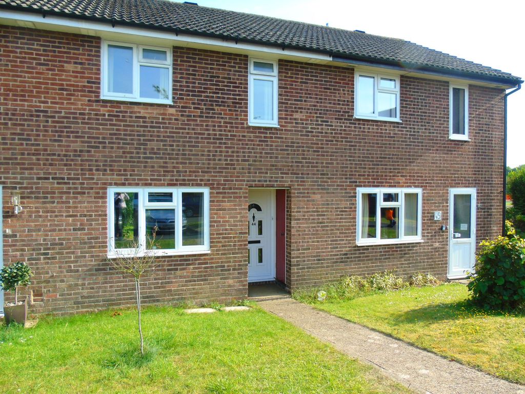 3 bed terraced house to rent in Broad Chalke Down, Winchester SO22, £1,500 pcm