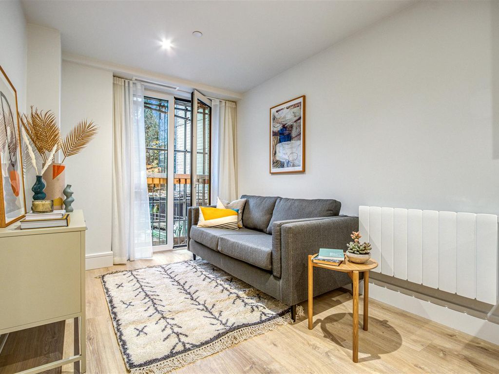 1 bed flat to rent in Station Road, New Barnet, Barnet EN5, £1,350 pcm
