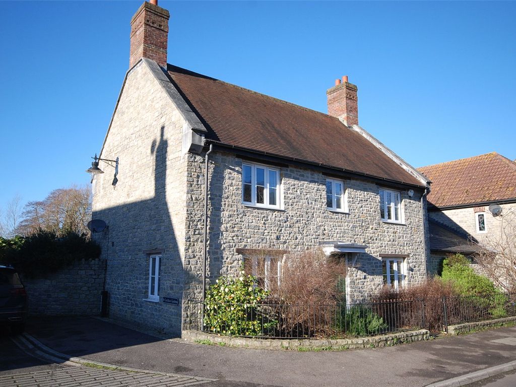 4 bed detached house to rent in Pymore Road, Bridport, Dorset DT6, £1,500 pcm