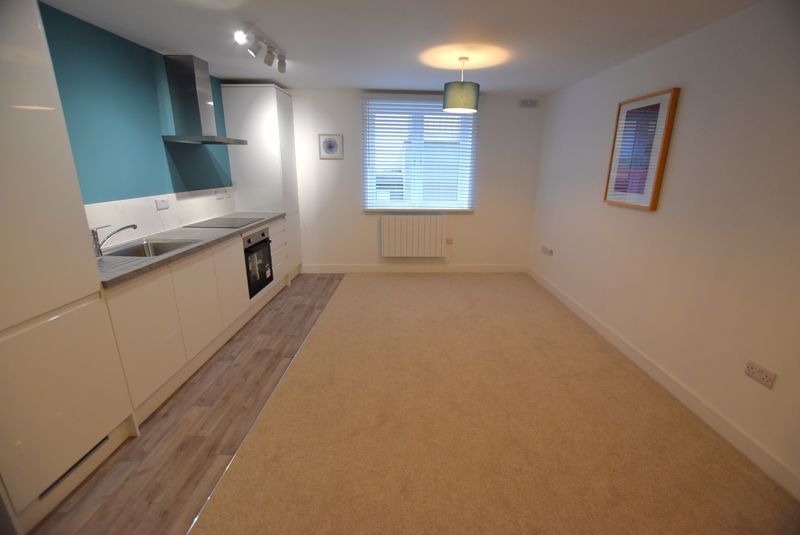 1 bed flat for sale in Wells Road, Radstock BA3, £159,950