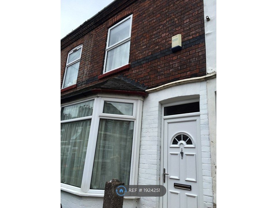 2 bed terraced house to rent in Newlands Street, Stoke-On-Trent ST4, £399 pcm