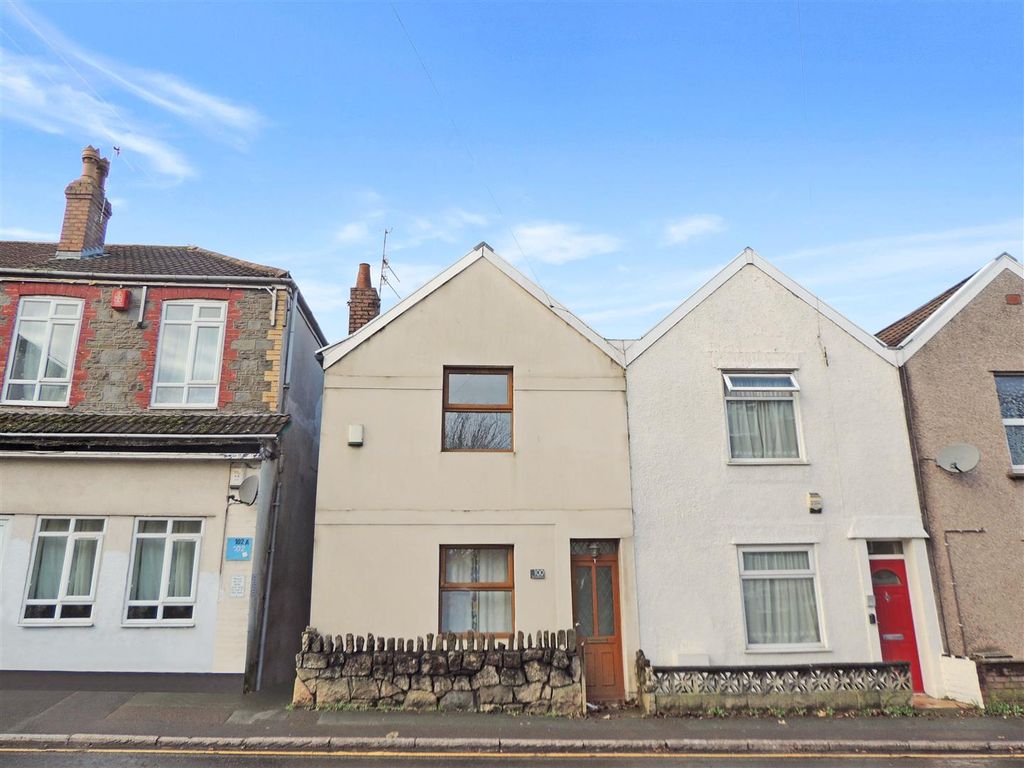 2 bed terraced house for sale in Soundwell Road, Staplehill, Bristol BS16, £250,000