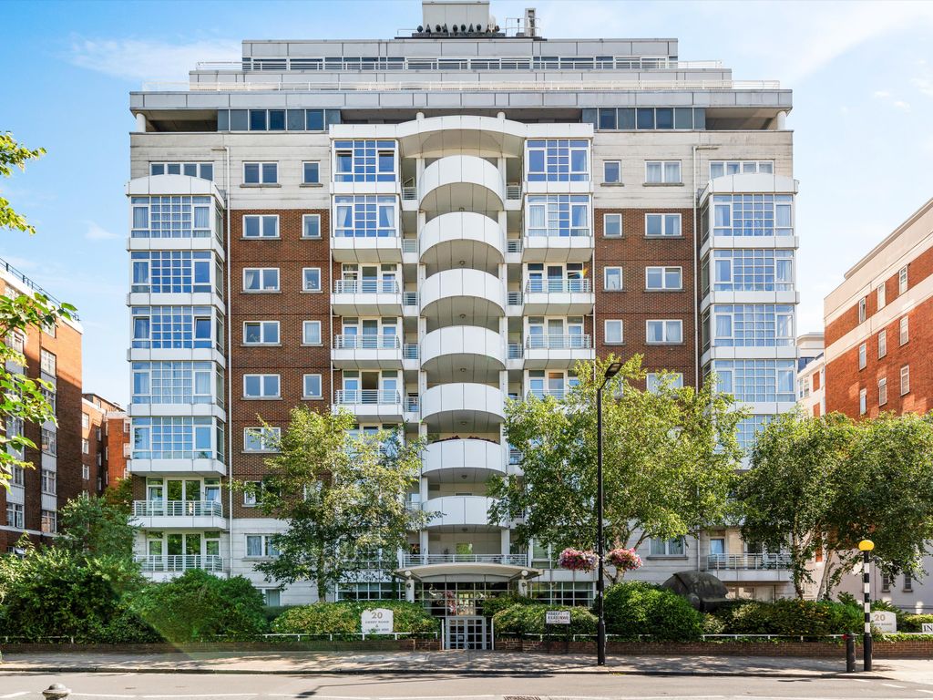 2 bed flat for sale in Abbey Road, London NW8, £1,295,000