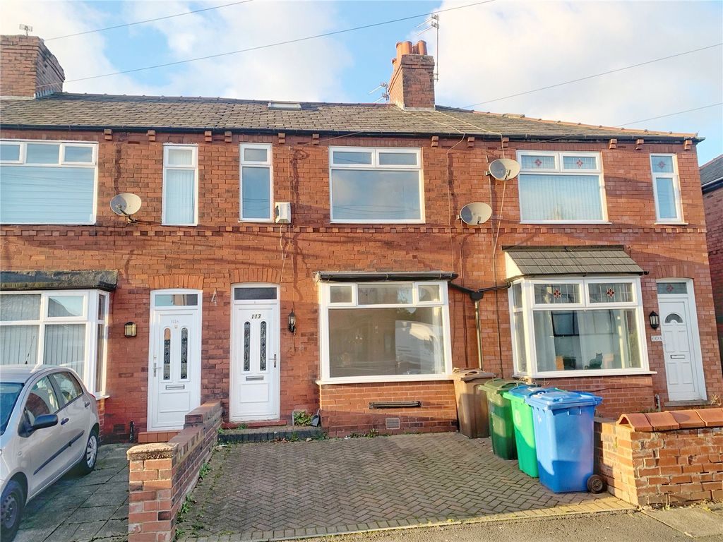 3 bed terraced house for sale in Jubilee Road, Middleton, Manchester M24, £170,000