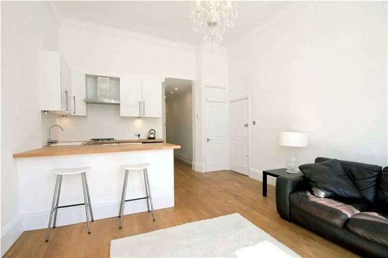 2 bed flat to rent in Sutherland Avenue, Little Venice W9, £2,600 pcm