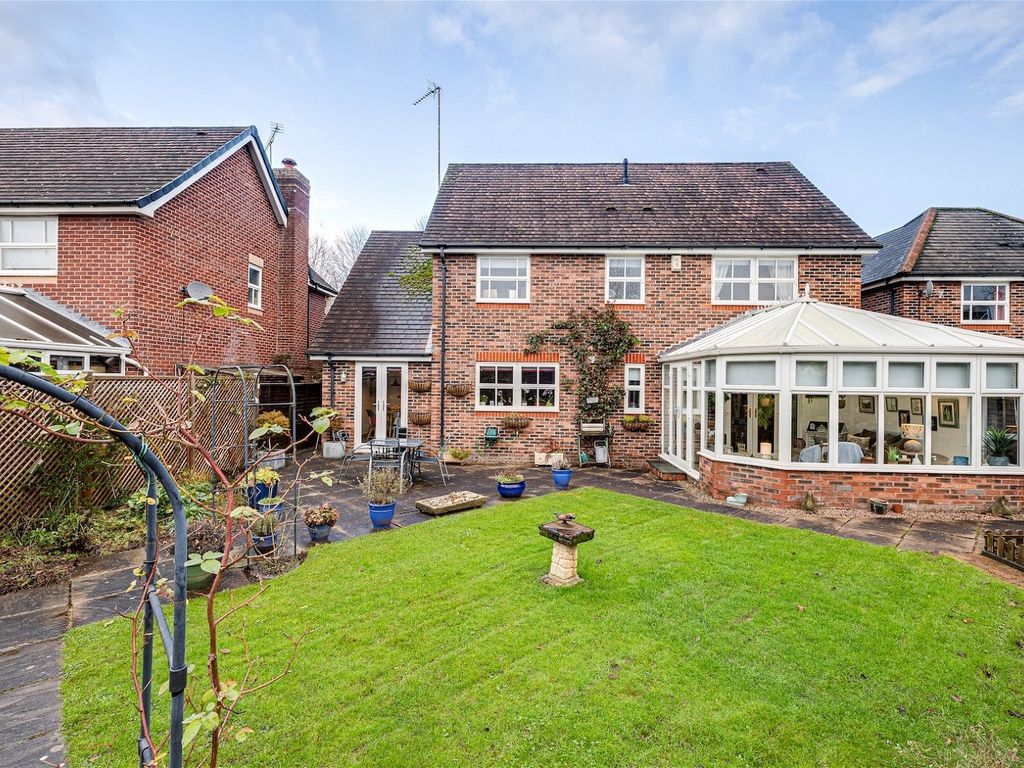 4 bed detached house for sale in Needham Drive, Holmes Chapel, Crewe CW4, £600,000