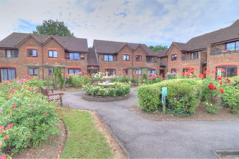 2 bed property for sale in Old School Close, Stokenchurch, High Wycombe HP14, £175,000