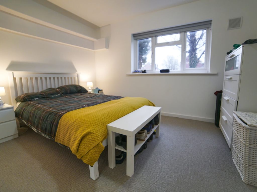 1 bed flat for sale in Forfield Place, Leamington Spa CV31, £155,000