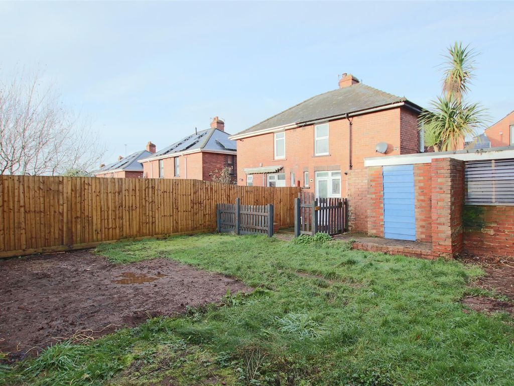 2 bed semi-detached house for sale in Scott Avenue, Exeter EX2, £195,000