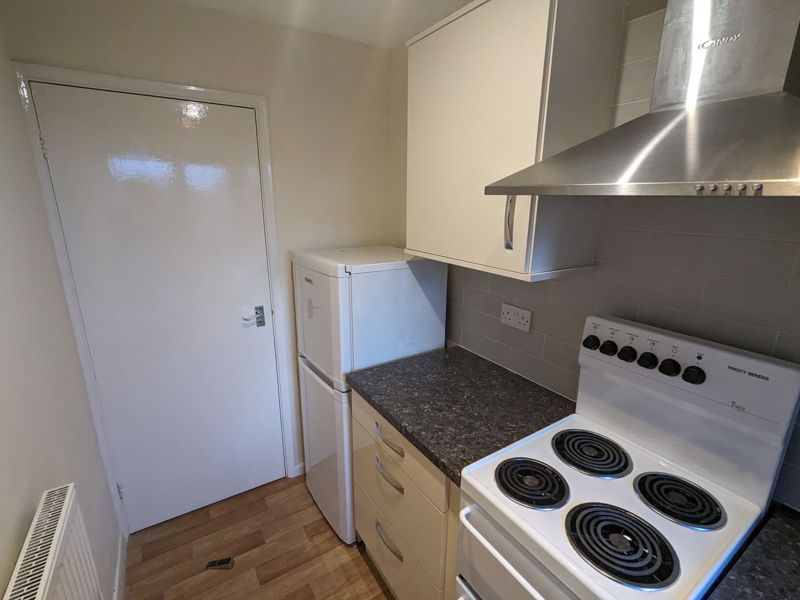 1 bed flat for sale in Attleborough Road, Nuneaton CV11, £79,950