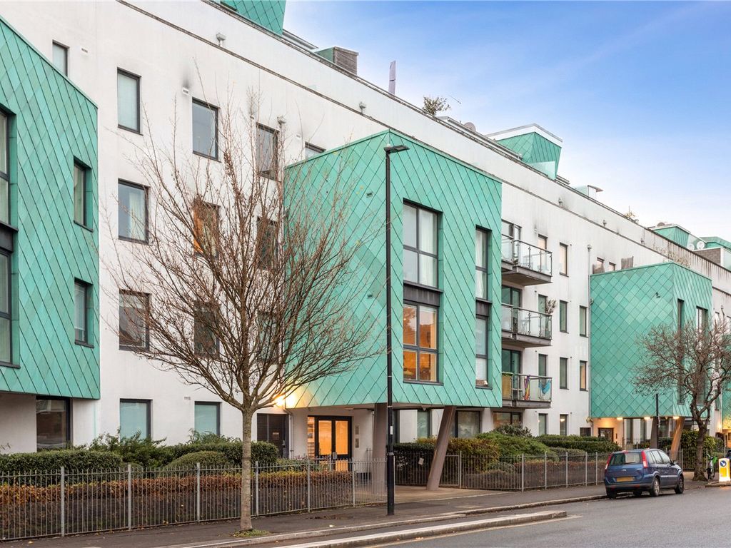 1 bed flat for sale in Drayton Park, London N5, £425,000