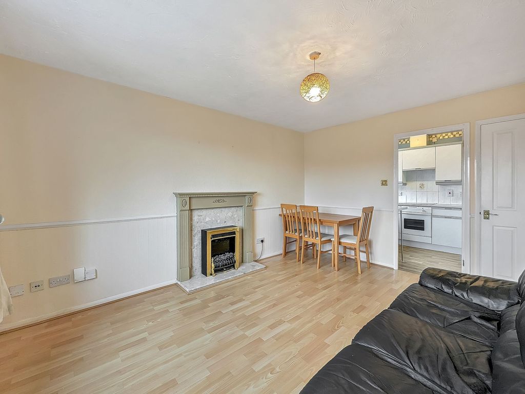 1 bed flat for sale in Bakers Lane, Coundon CV5, £112,000