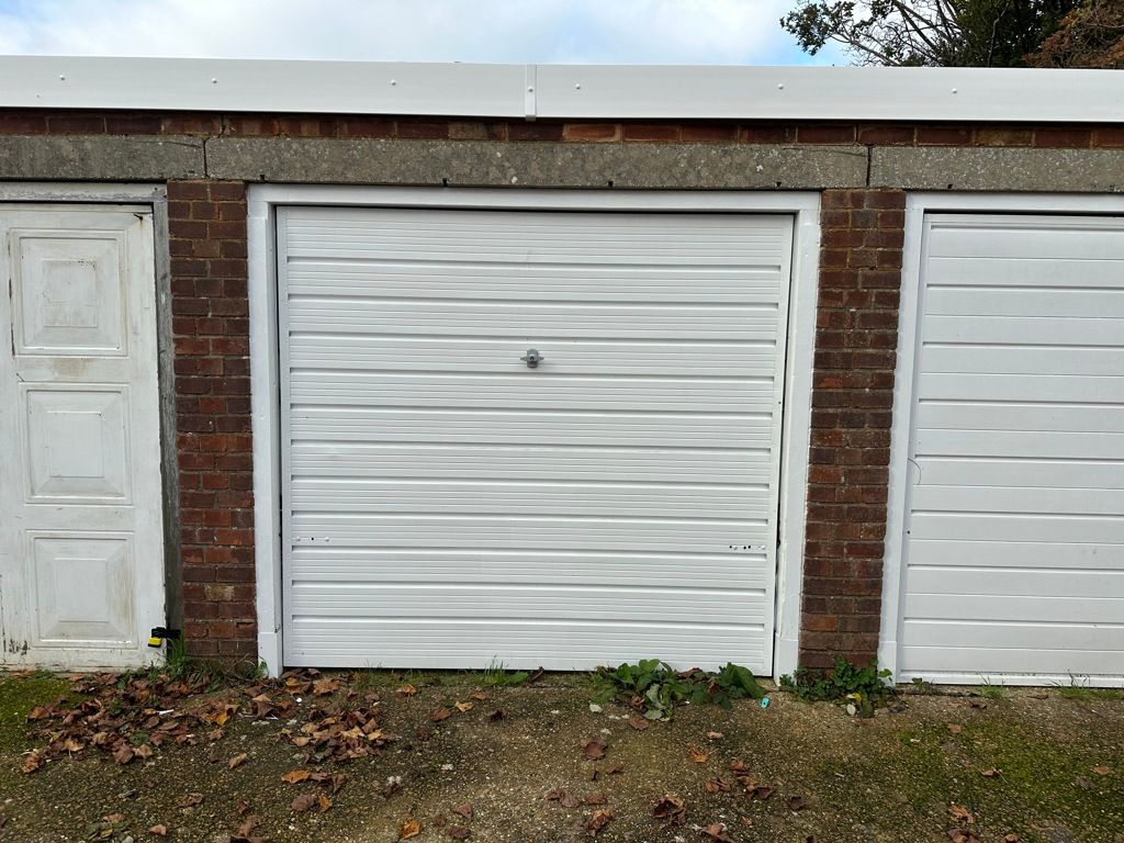 Commercial property to let in Garage 2, 1627A Wimborne Road, Kinson, Bournemouth, Dorset BH11, £1,800 pa