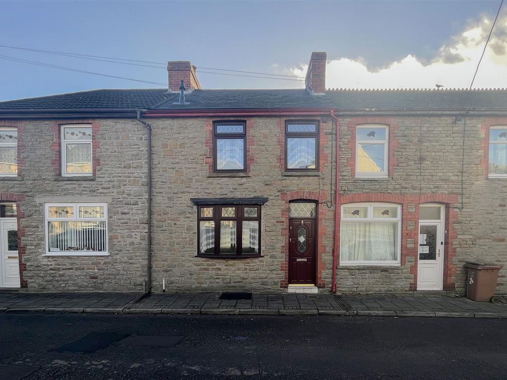 2 bed terraced house for sale in Pant Houses, Crumlin, Newport NP11, £147,950