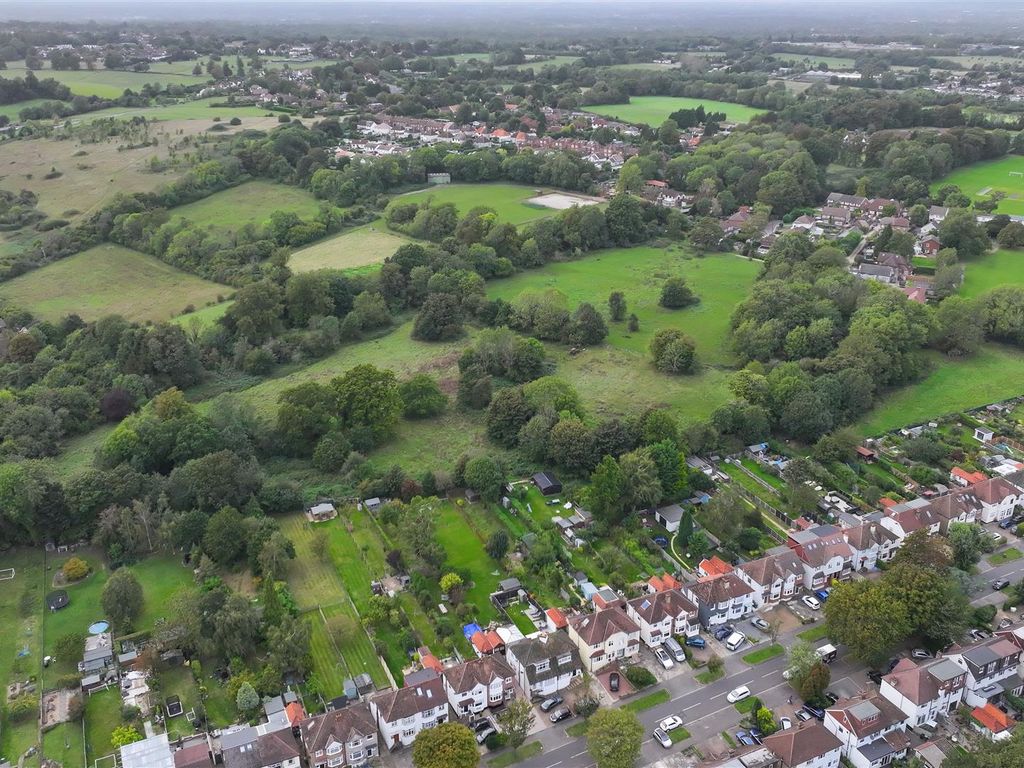 Land for sale in Woodmansterne Street, Banstead SM7, £25,000