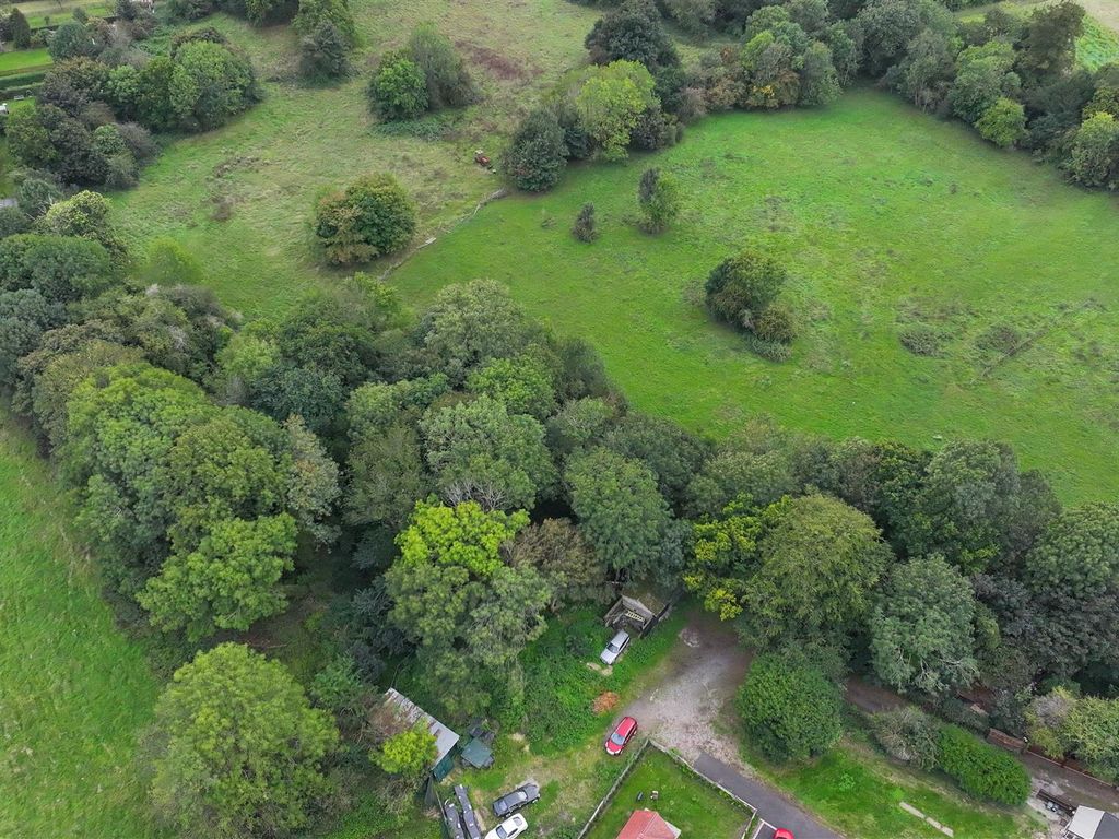 Land for sale in Woodmansterne Street, Banstead SM7, £25,000