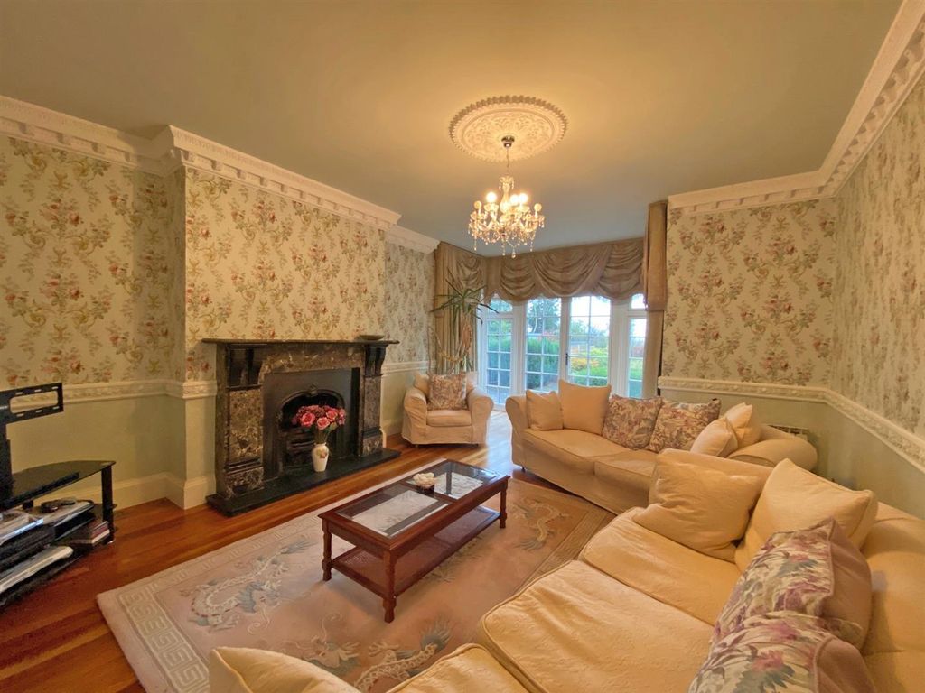 6 bed property for sale in Bishop Thornton, Harrogate HG3, £1,100,000