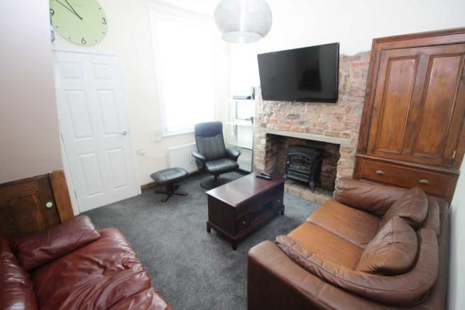 4 bed property to rent in Albany Street, Middlesbrough TS1, £347 pcm