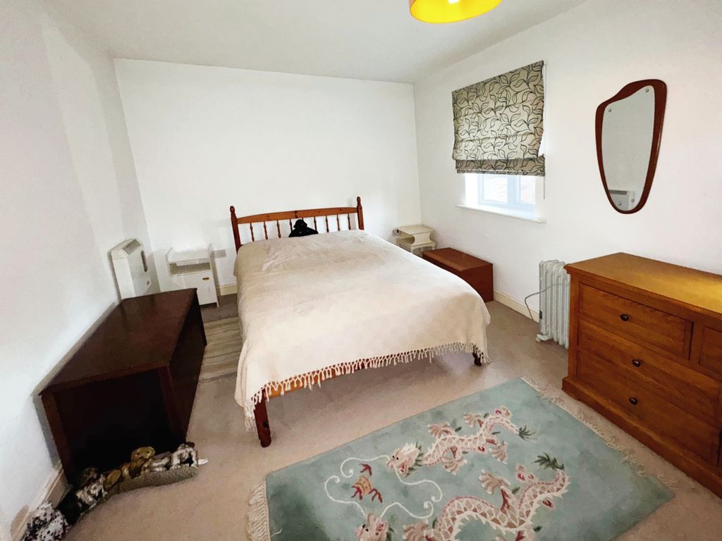 1 bed flat for sale in Newton Road, Great Barr, Birmingham B43, £150,000