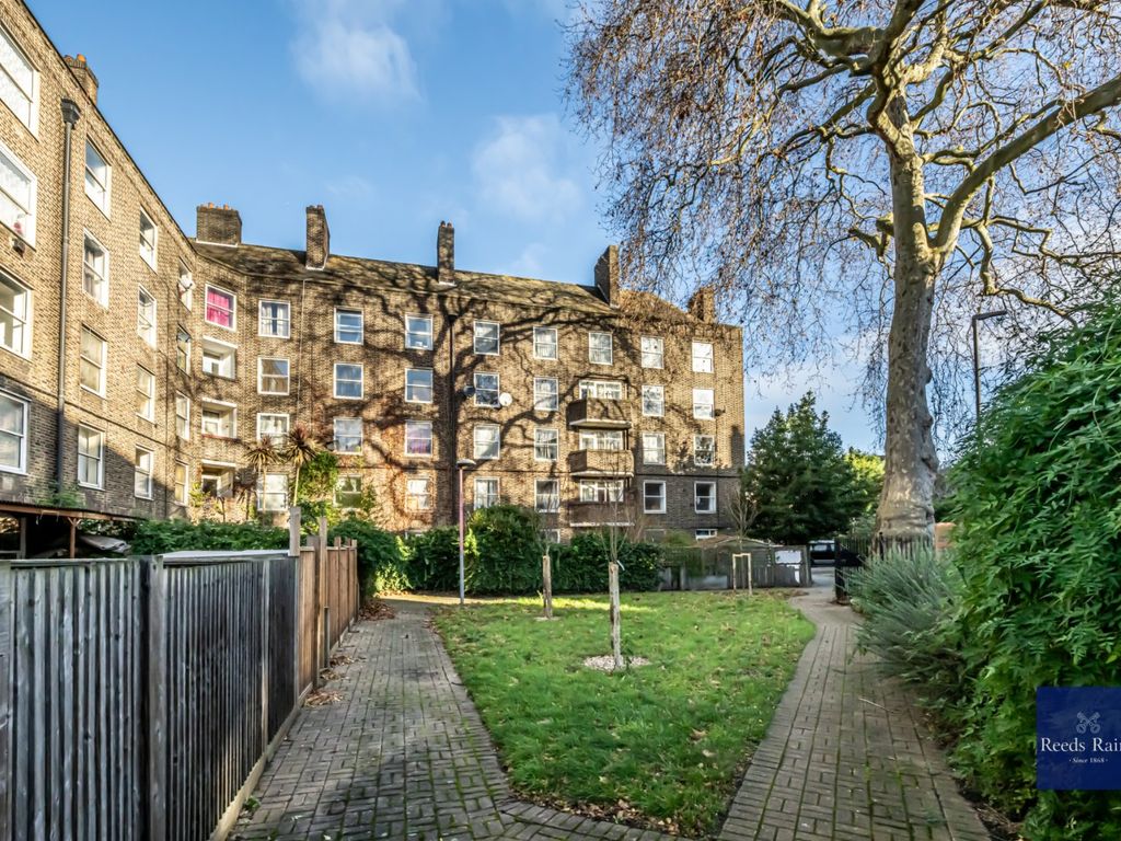 1 bed flat for sale in Cosser Street, London SE1, £385,000