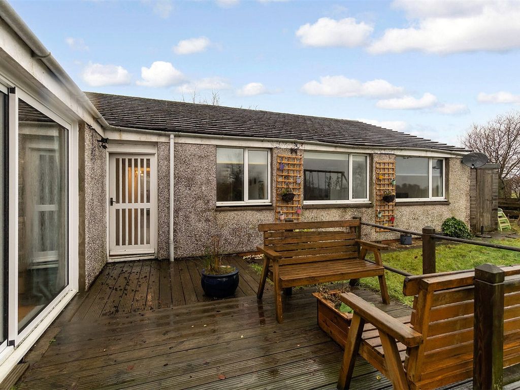 3 bed bungalow for sale in Meadow View, Cumbernauld, Glasgow, North Lanarkshire G67, £200,000