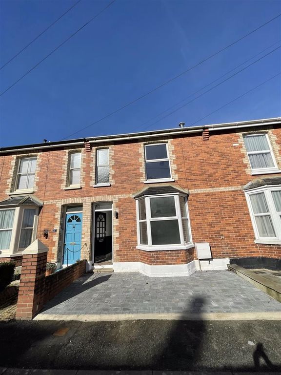 3 bed terraced house to rent in Ford Valley, Dartmouth TQ6, £1,200 pcm