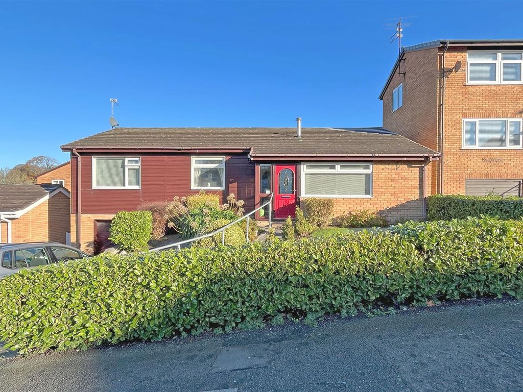 3 bed detached bungalow for sale in Dolwen Road, Old Colwyn, Conwy LL29, £285,000